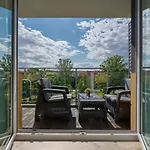 Spacious Apartment Suitable For Remote Work With Balcony & Parking By Noclegi Renters